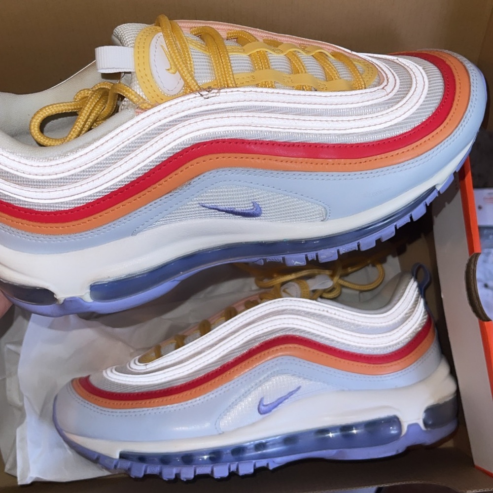 WOMENS (8) NIKE AIRMAX 97 GREY WHITE THISTLE